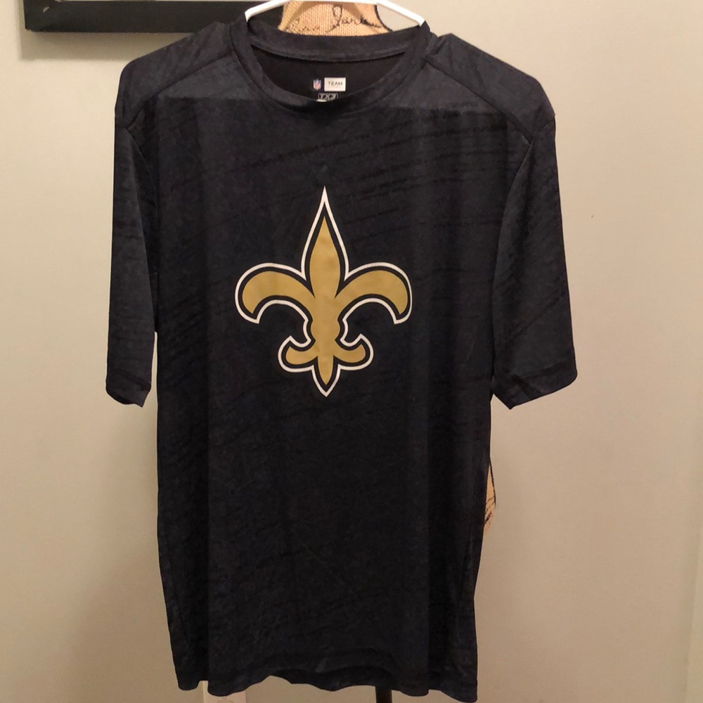 Men saints tee ,NFL TEAM APPAREL size M,NWOT